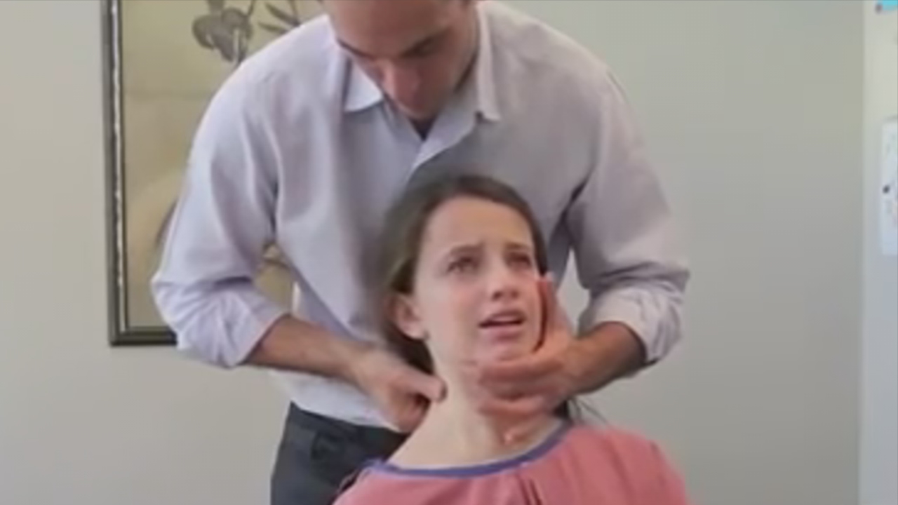 Dr. Ian – Young Girl has ACUTE NECK PAIN – FIXED by Gonstead Chiropractic